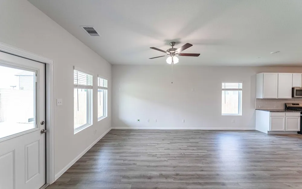 4326 Maple Root Lane Pinehurst, TX 77362