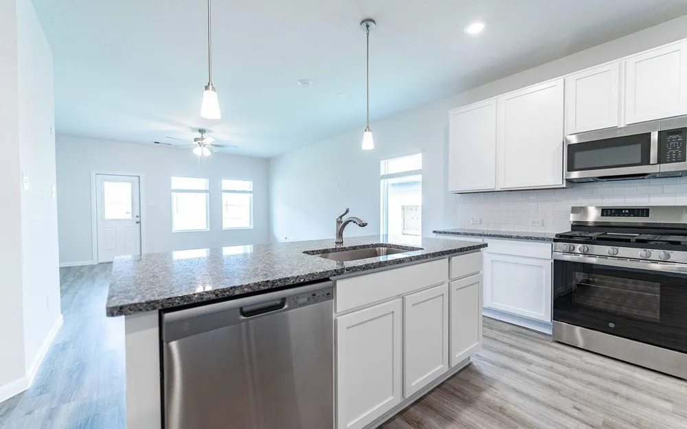 4326 Maple Root Lane Pinehurst, TX 77362