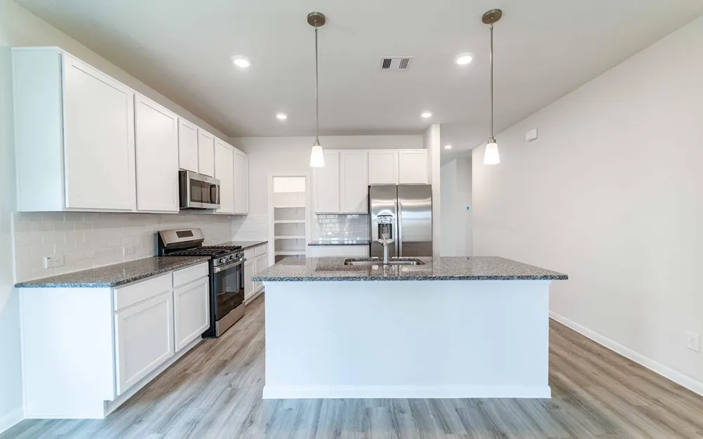 4326 Maple Root Lane Pinehurst, TX 77362