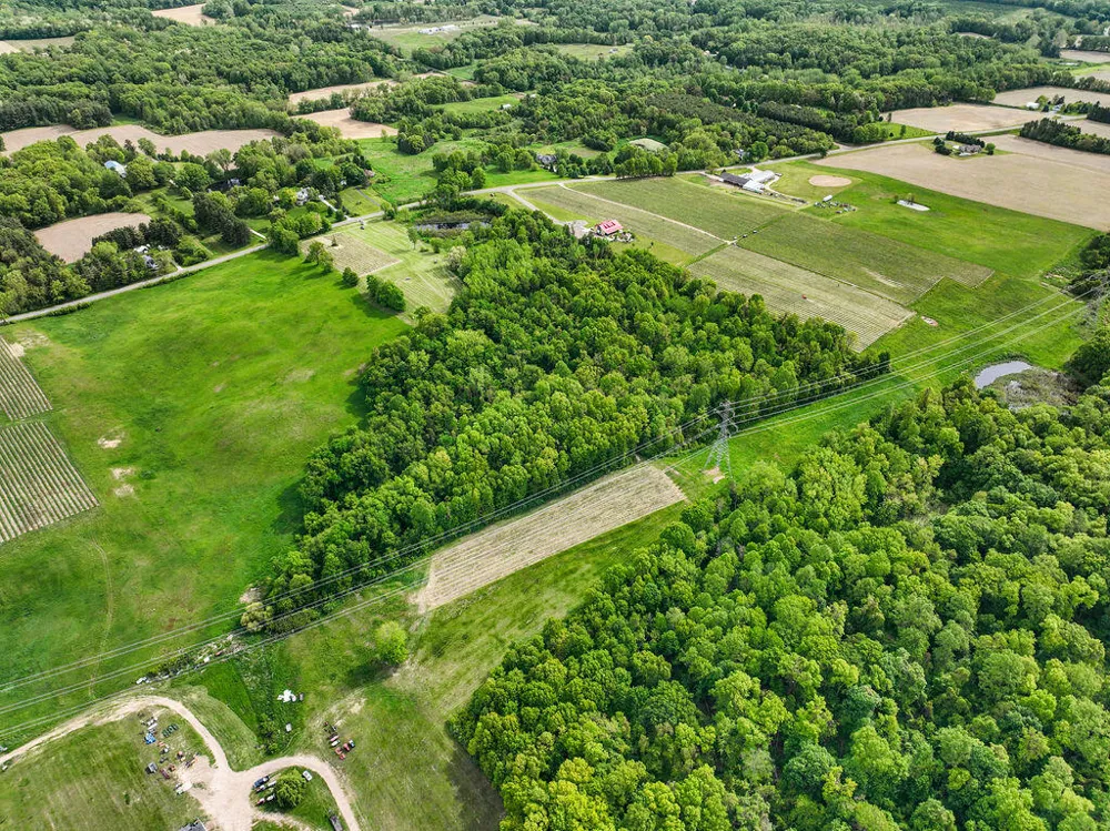 438 E Snow Road Baroda, MI 49101
