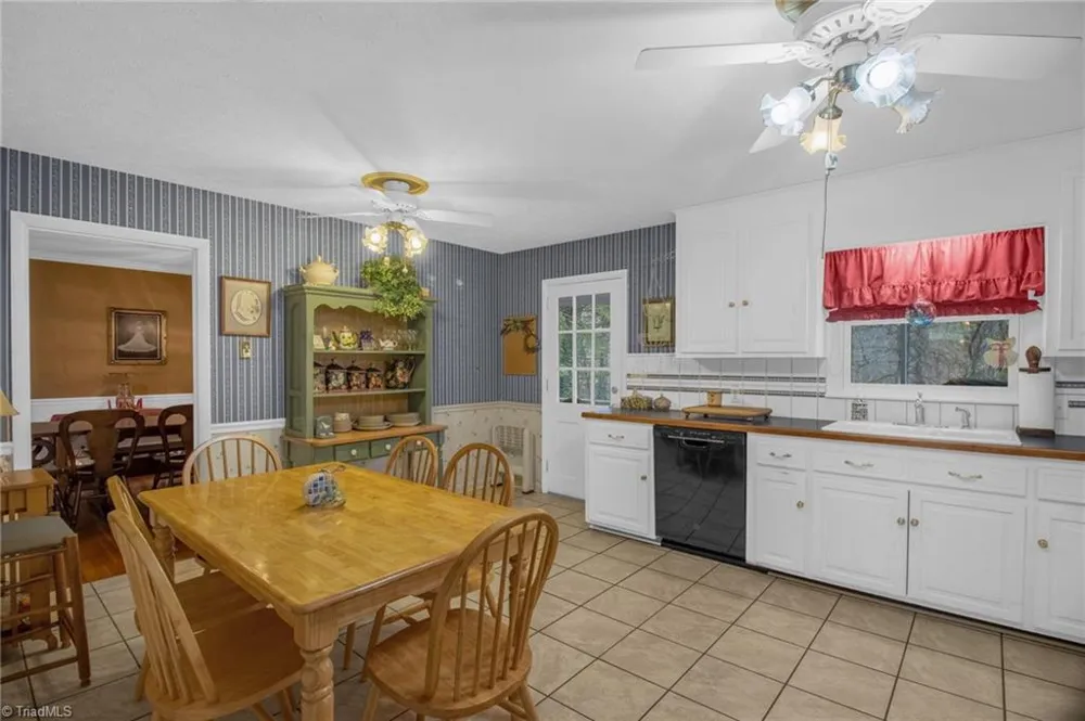 5630 Clinedale Court Pfafftown, NC 27040