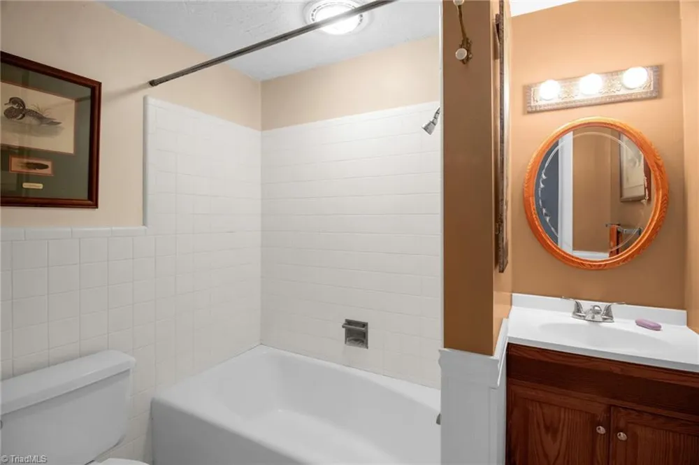 5630 Clinedale Court Pfafftown, NC 27040