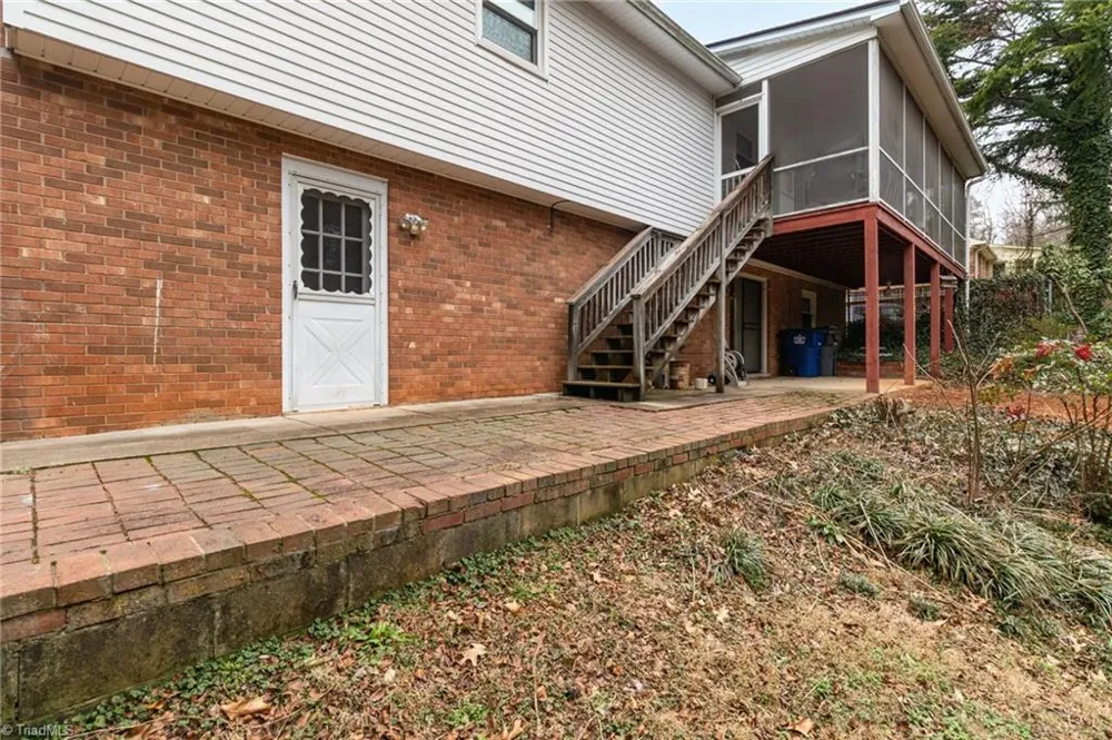 5630 Clinedale Court Pfafftown, NC 27040