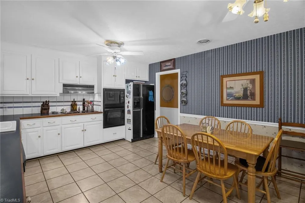 5630 Clinedale Court Pfafftown, NC 27040