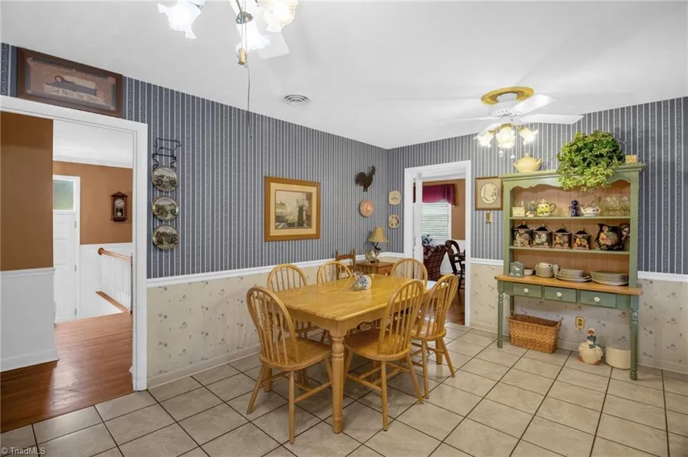 5630 Clinedale Court Pfafftown, NC 27040