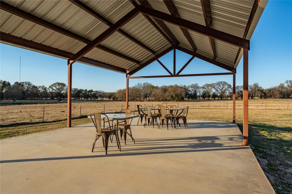 6751 Cr 4710 Larue, TX 75770