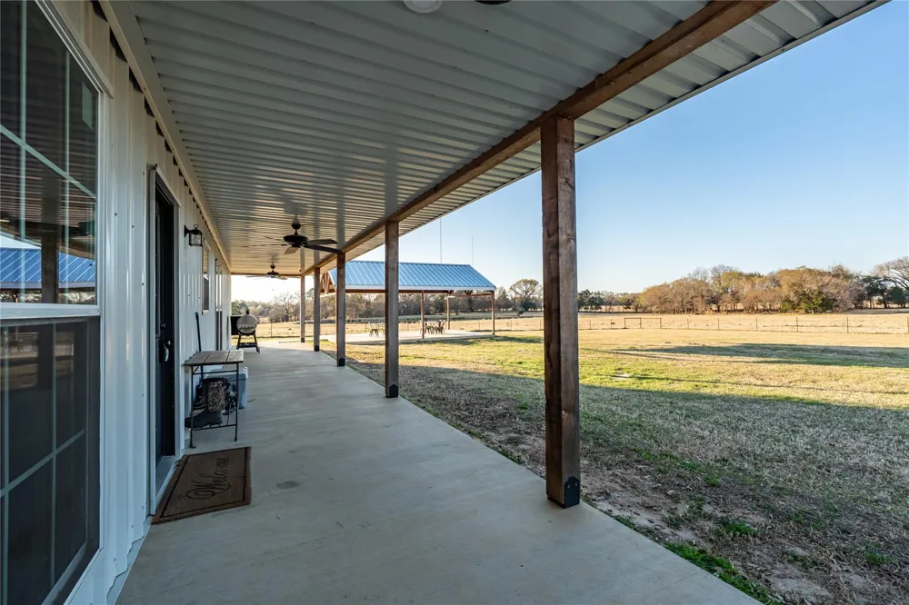 6751 Cr 4710 Larue, TX 75770