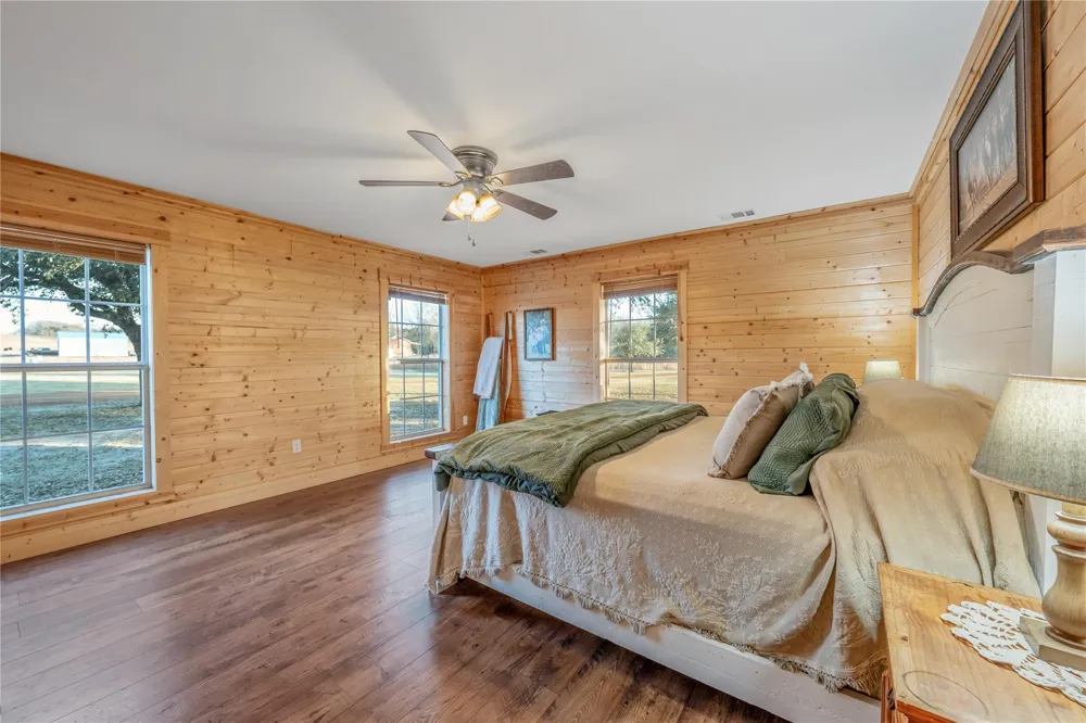 6751 Cr 4710 Larue, TX 75770