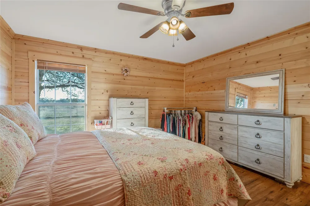 6751 Cr 4710 Larue, TX 75770