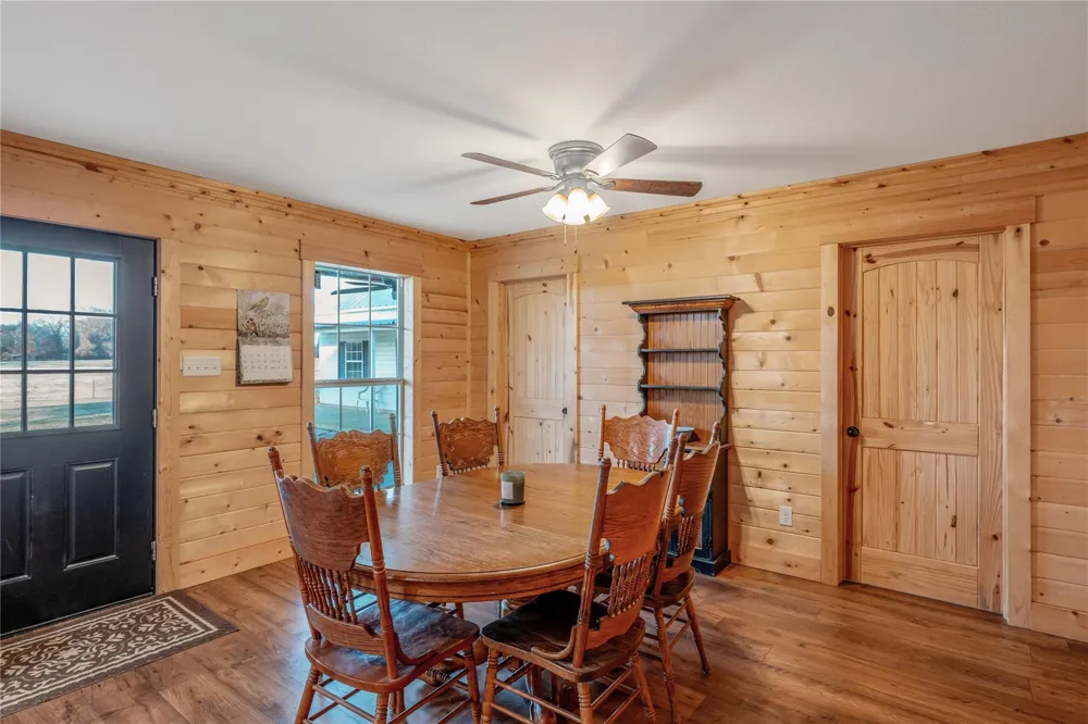 6751 Cr 4710 Larue, TX 75770
