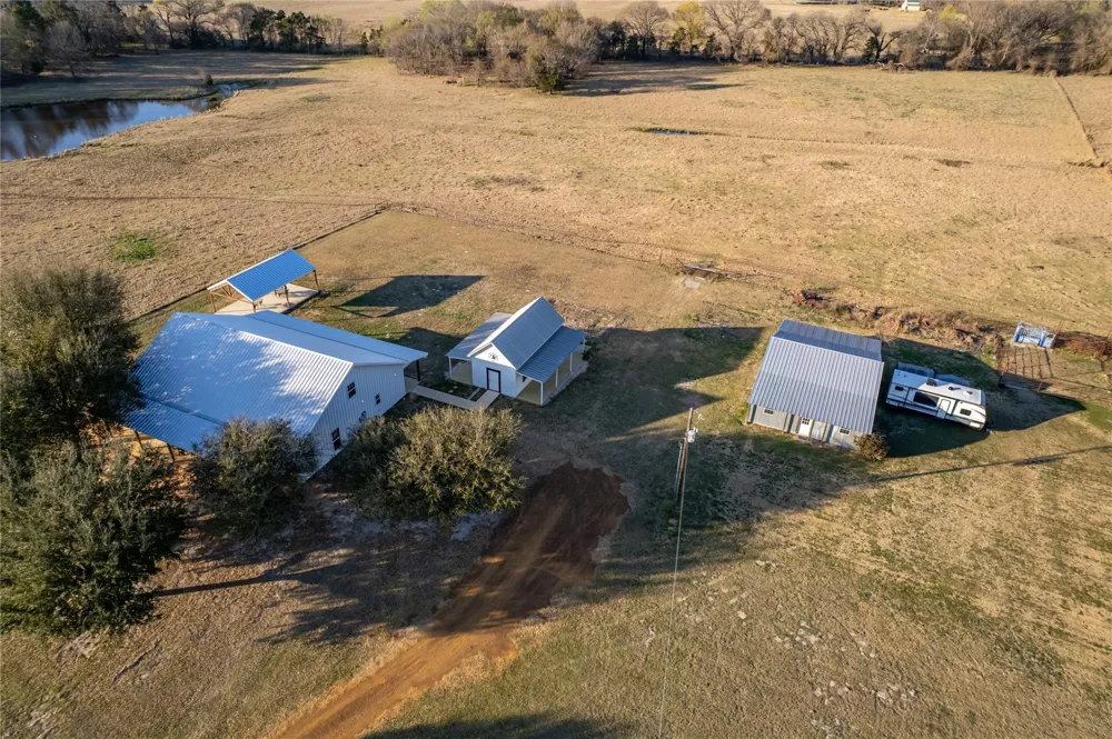6751 Cr 4710 Larue, TX 75770