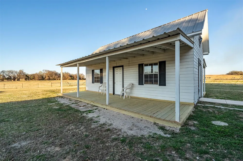 6751 Cr 4710 Larue, TX 75770