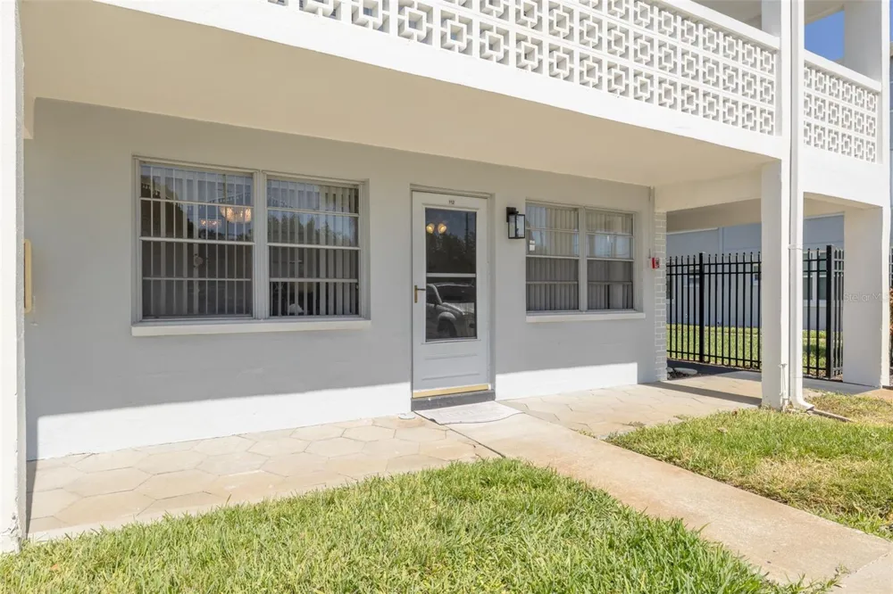 1001 77TH AVENUE #112 St Petersburg, FL 33702