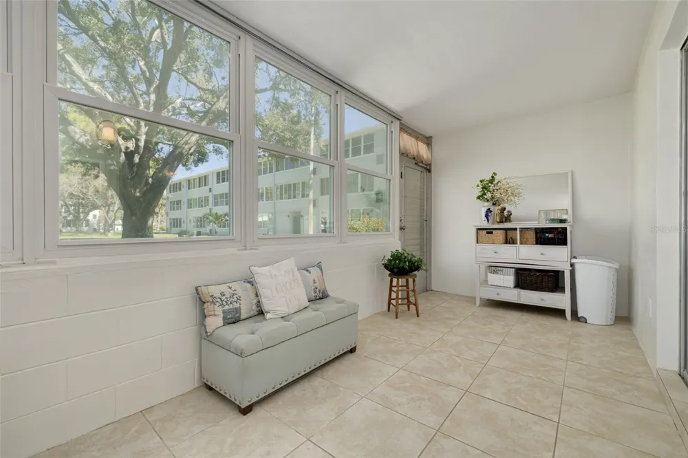 1001 77TH AVENUE #112 St Petersburg, FL 33702