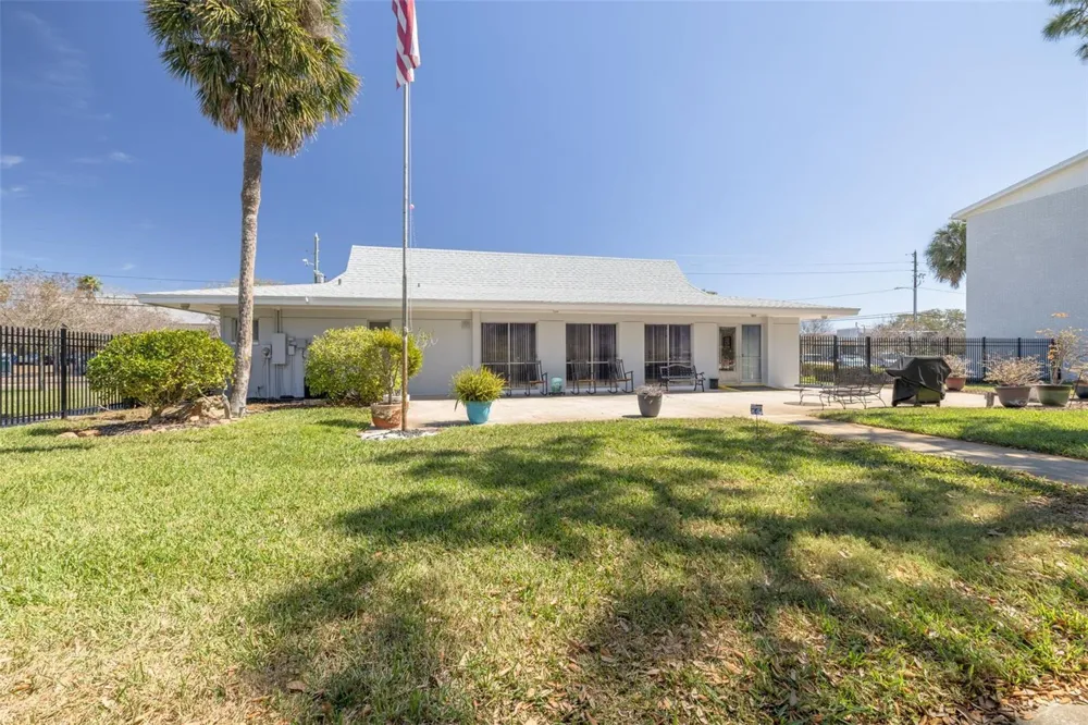 1001 77TH AVENUE #112 St Petersburg, FL 33702