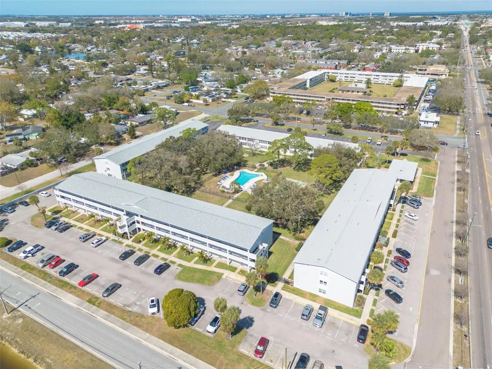 1001 77TH AVENUE #112 St Petersburg, FL 33702