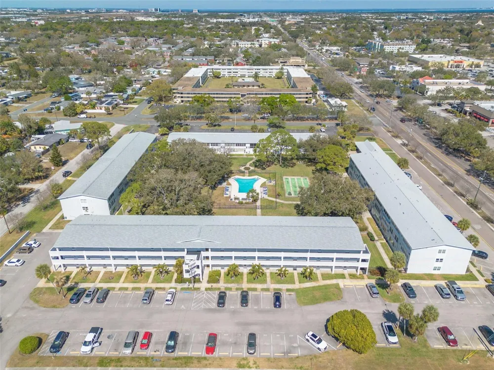 1001 77TH AVENUE #112 St Petersburg, FL 33702