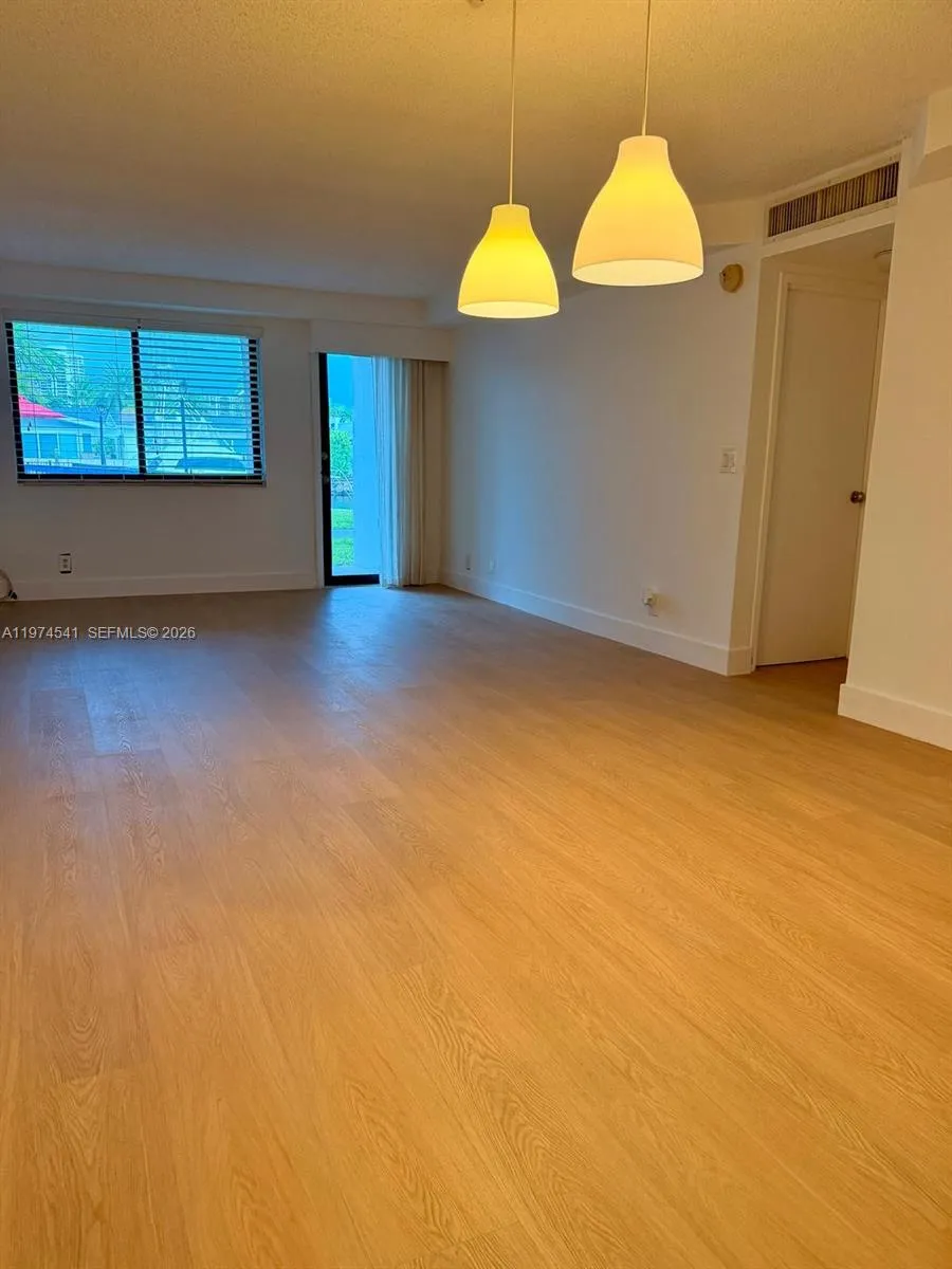 301 Golden Isles Dr #109 Hallandale Beach, FL 33009