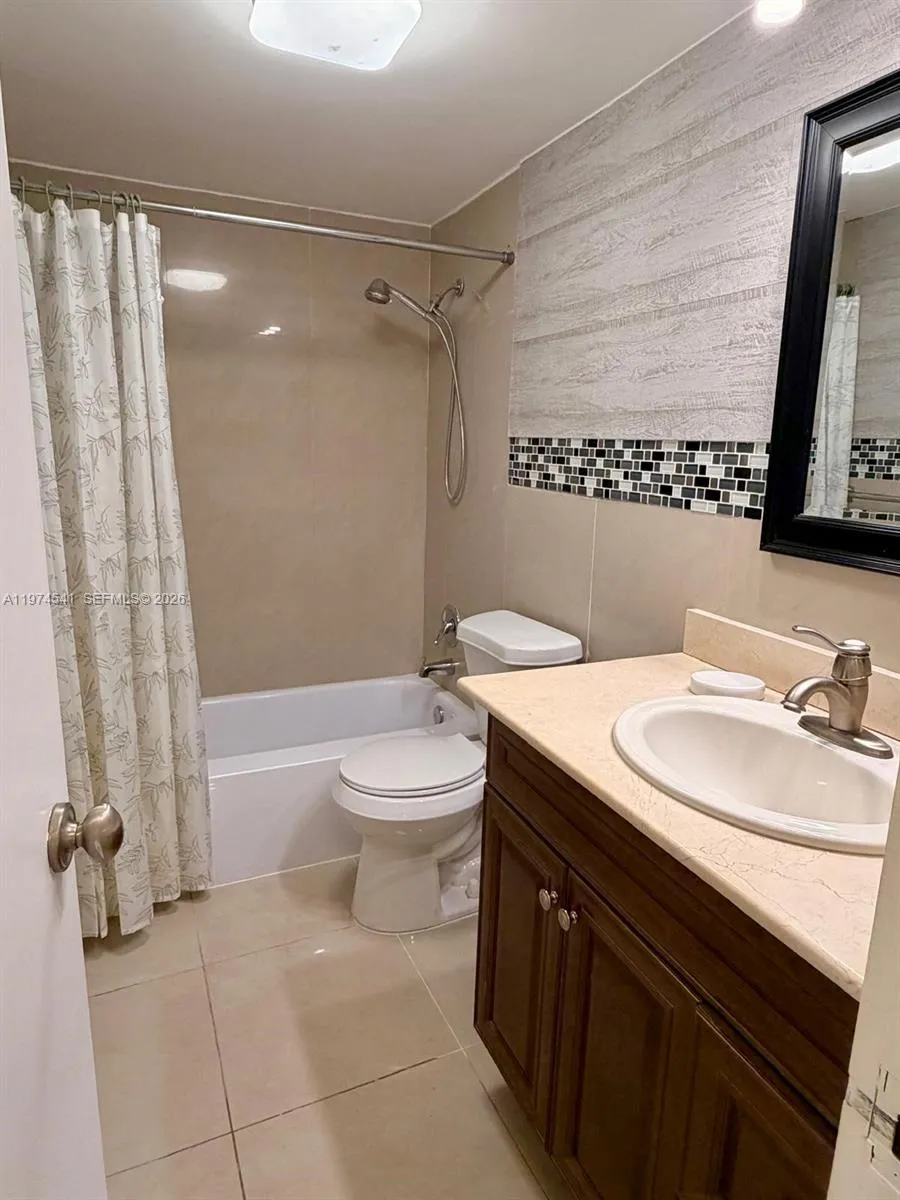 301 Golden Isles Dr #109 Hallandale Beach, FL 33009