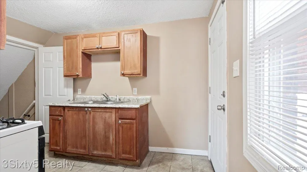9 Myrtle Street River Rouge City, MI 48218