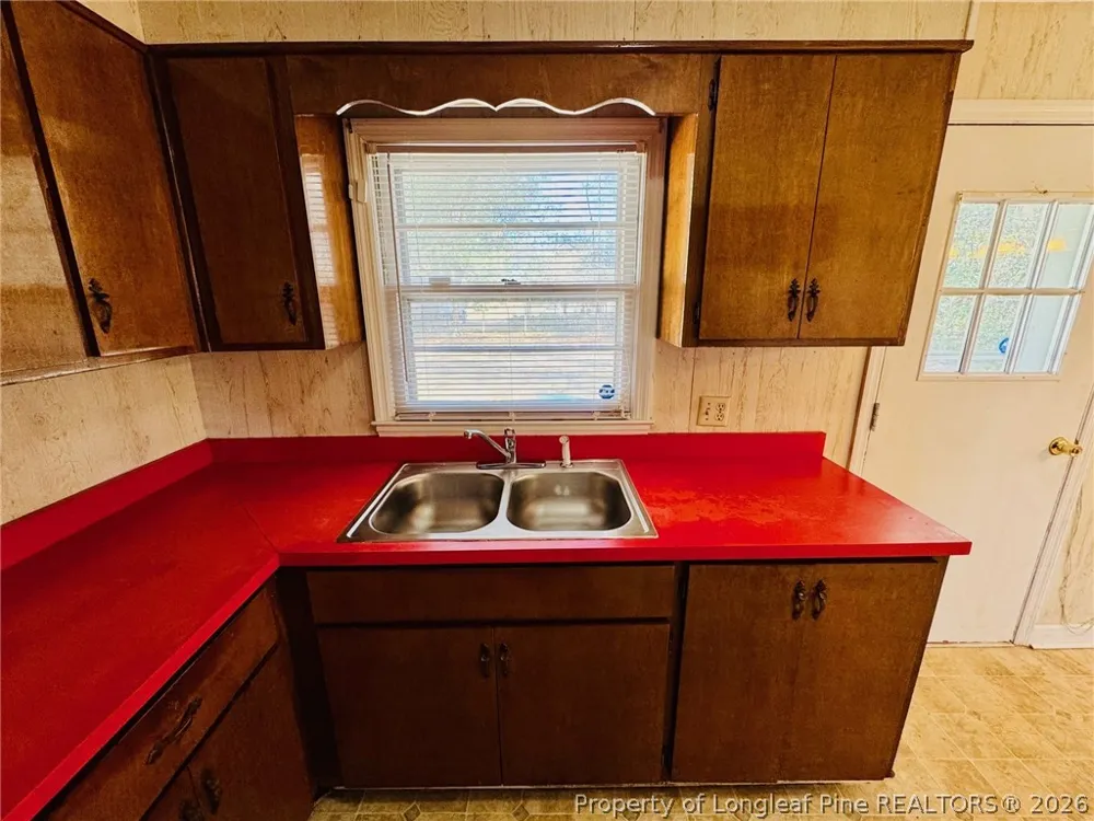 803 Floyd Street Fairmont, NC 28340