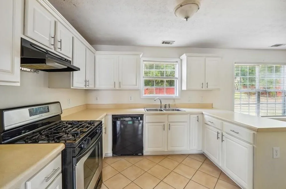 4255 Old House Drive Conley, GA 30288
