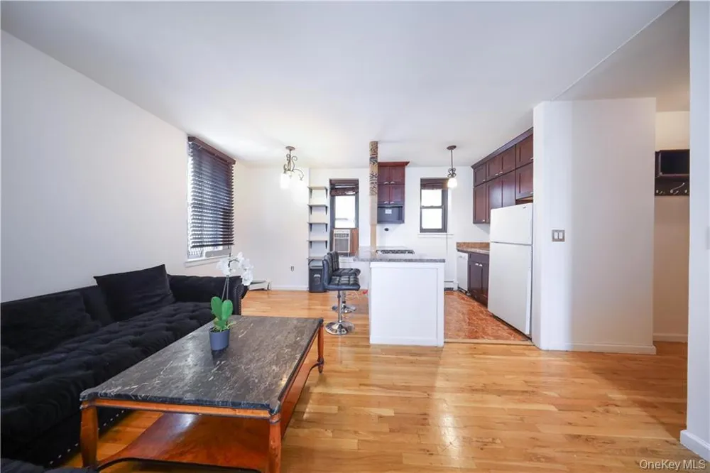 2090 Madison Avenue #4D New York (Manhattan), NY 10037
