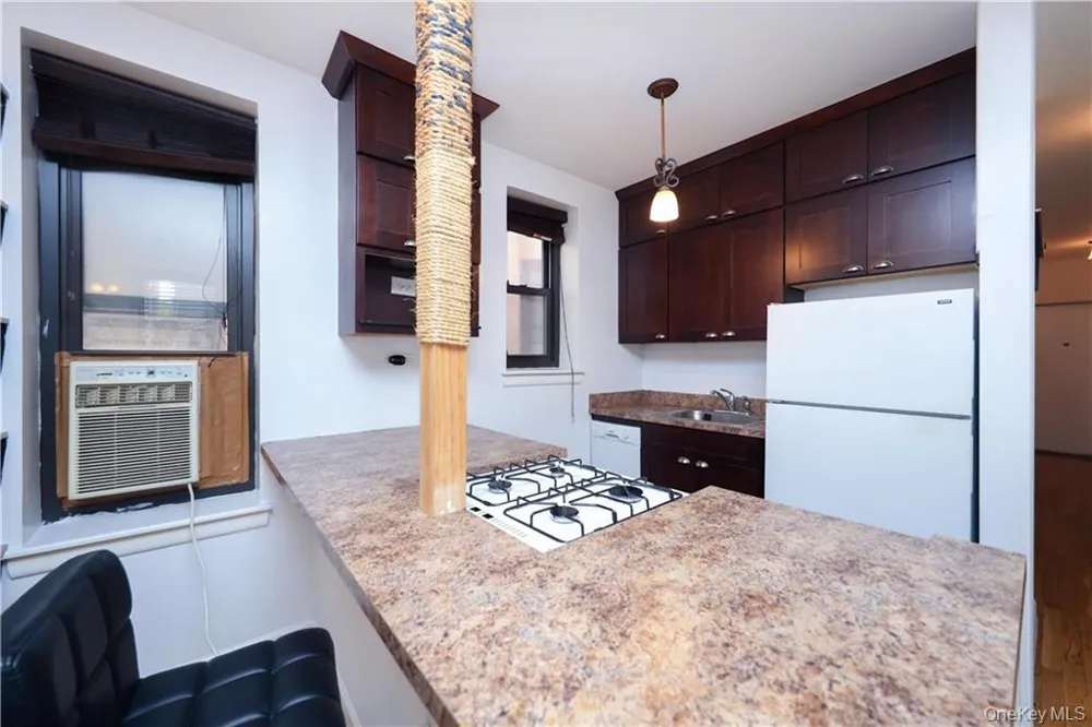 2090 Madison Avenue #4D New York (Manhattan), NY 10037