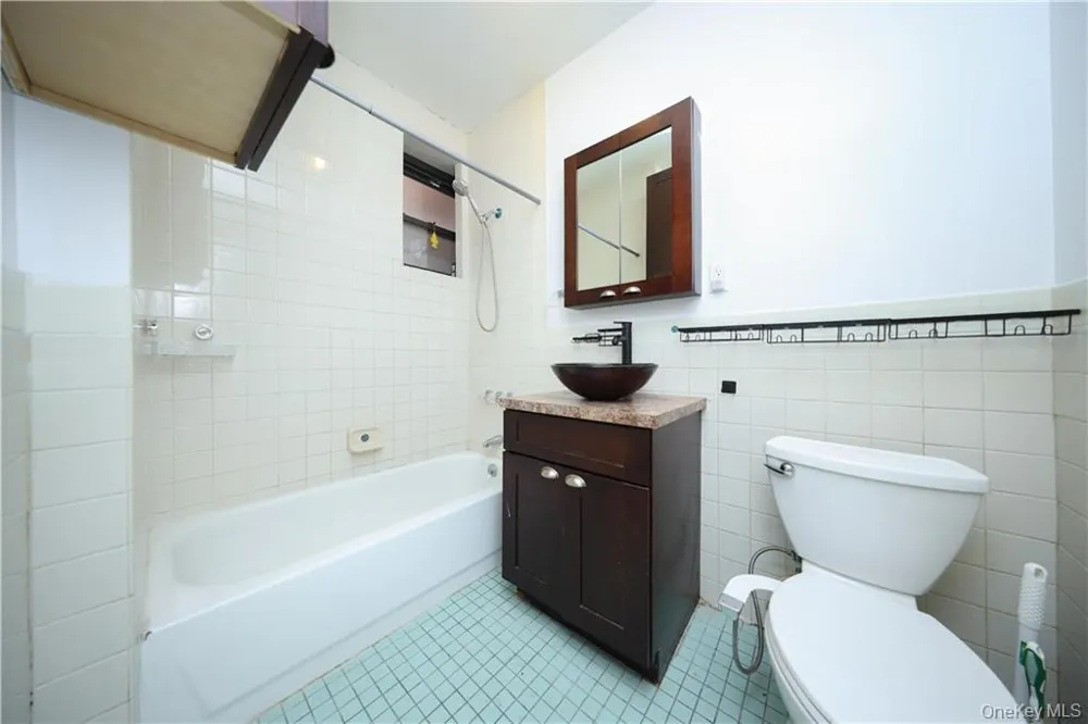 2090 Madison Avenue #4D New York (Manhattan), NY 10037