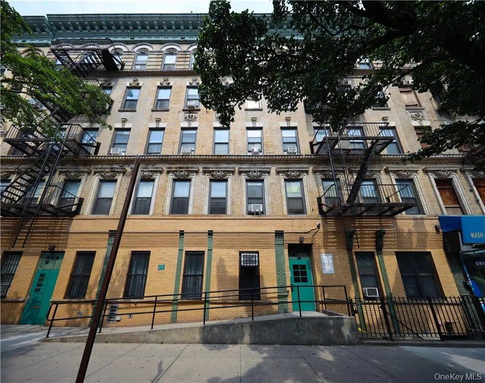 2090 Madison Avenue #4D New York (Manhattan), NY 10037
