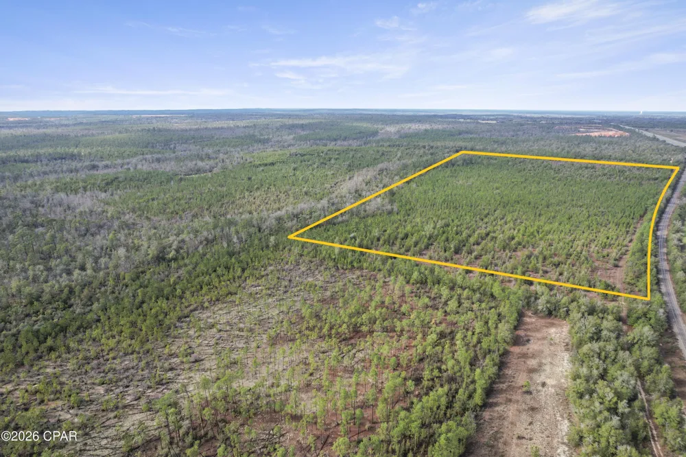 495 City Square Road Alford, FL 32420