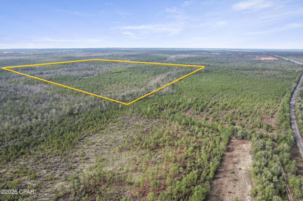 495 City Square Road Alford, FL 32420