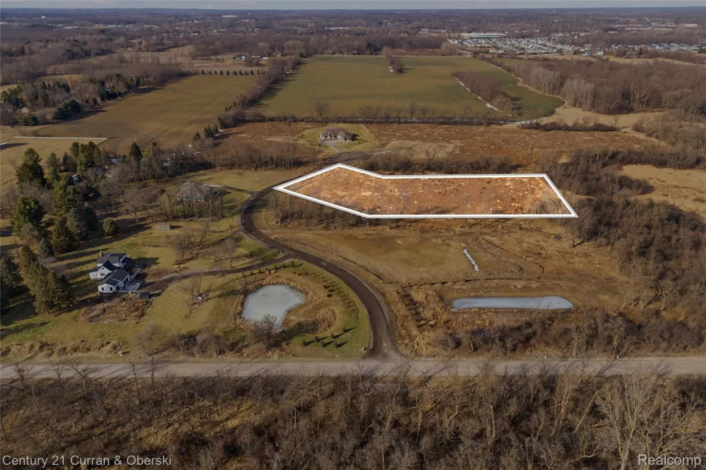 943 Serenity Way Scio Township, MI 48103