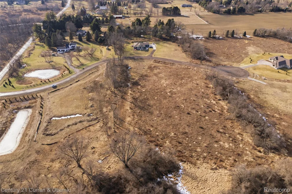 943 Serenity Way Scio Township, MI 48103