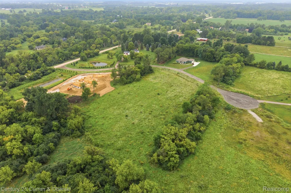 943 Serenity Way Scio Township, MI 48103