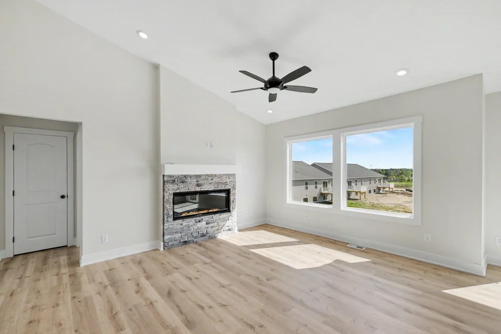 4904 Bethpage Drive NW Alpine Township, MI 49321