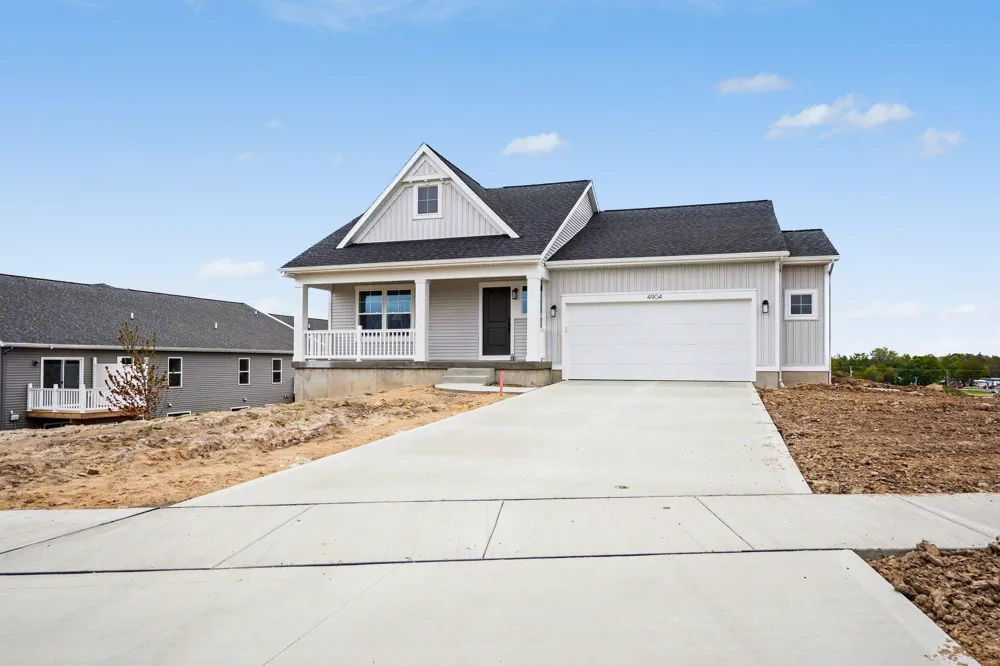 4904 Bethpage Drive NW Alpine Township, MI 49321