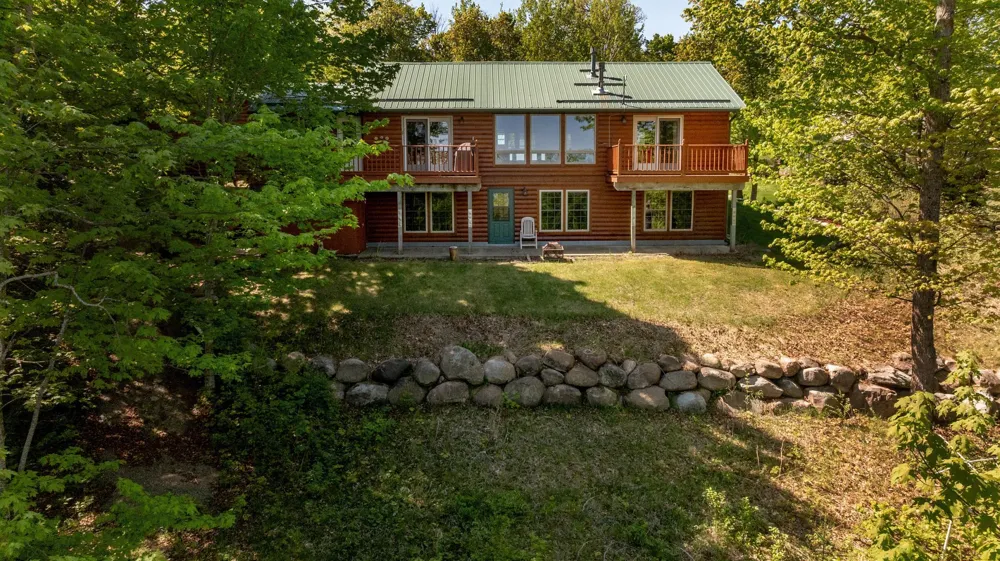 2064 W View Drive NW Walker, MN 56484