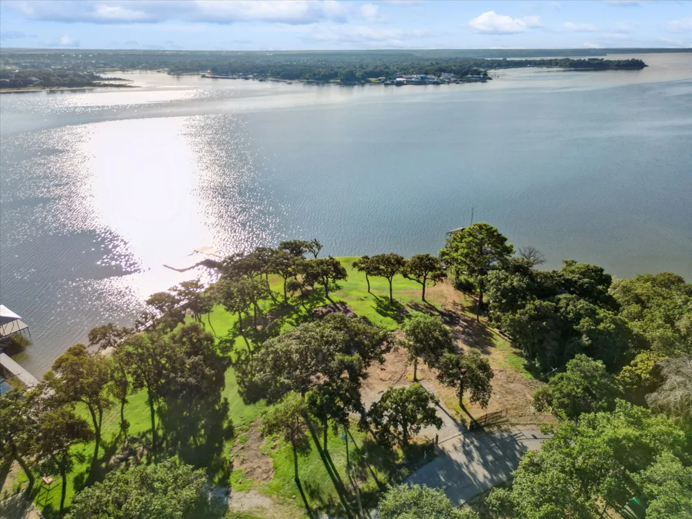 12420 Lake Forest Drive Azle, TX 76020