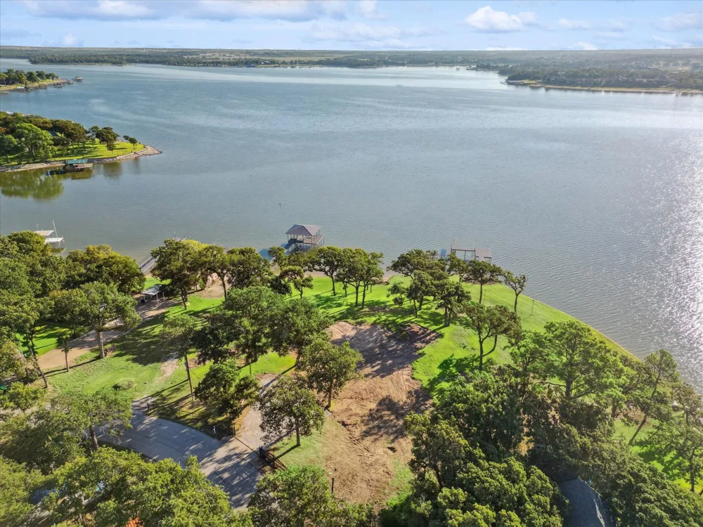 12420 Lake Forest Drive Azle, TX 76020