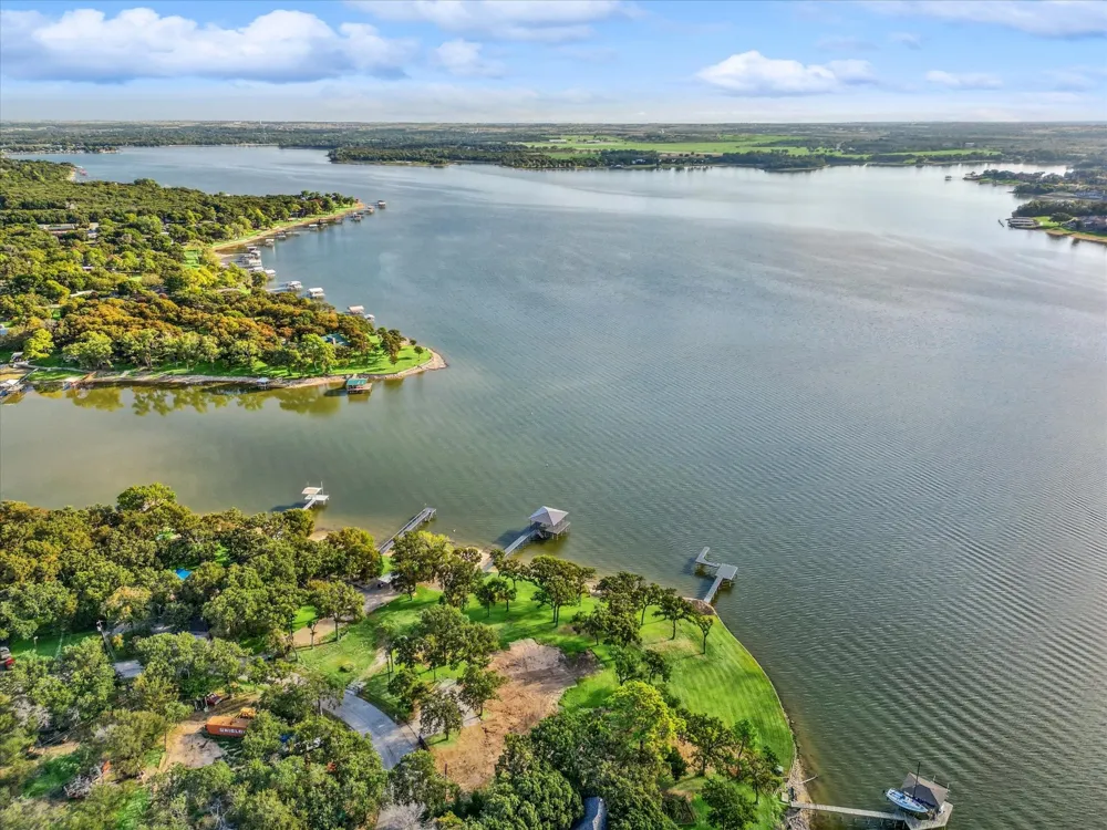 12420 Lake Forest Drive Azle, TX 76020