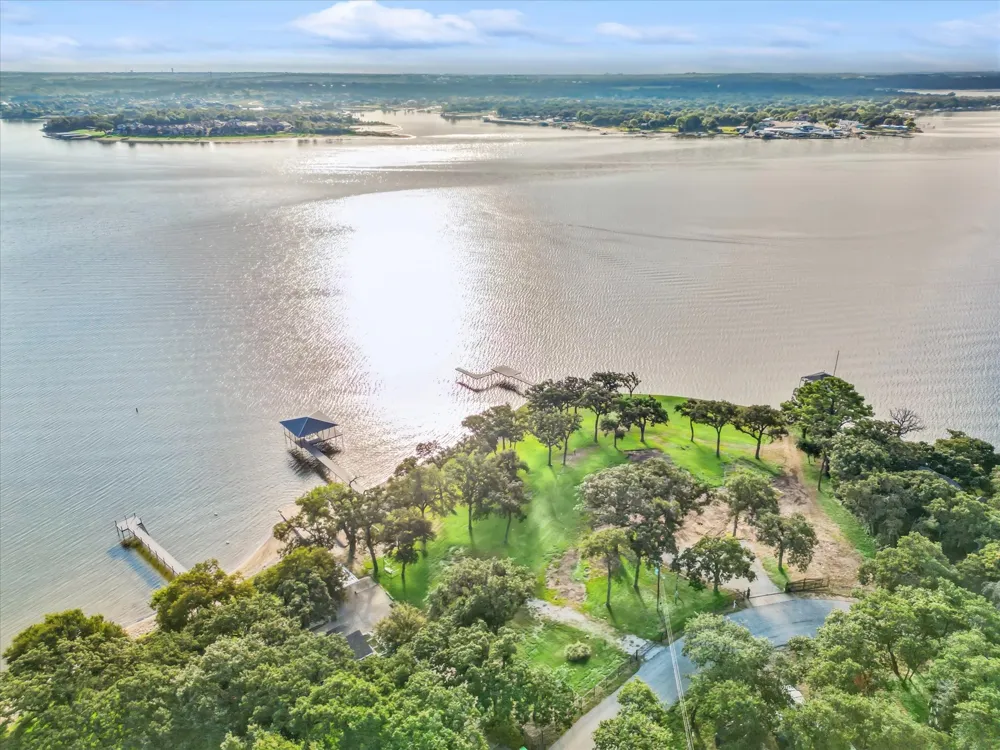 12420 Lake Forest Drive Azle, TX 76020