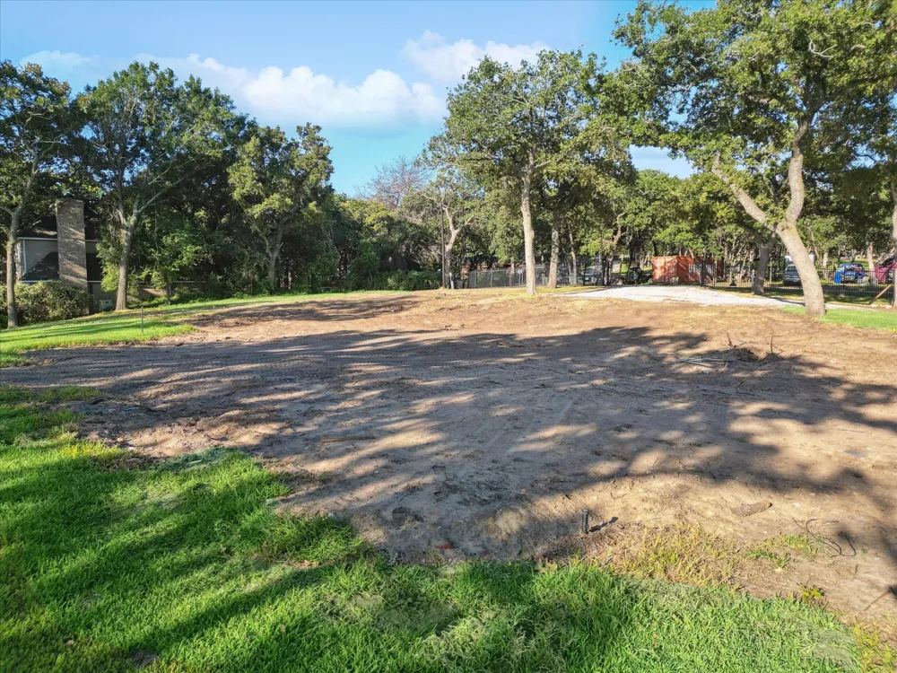 12420 Lake Forest Drive Azle, TX 76020