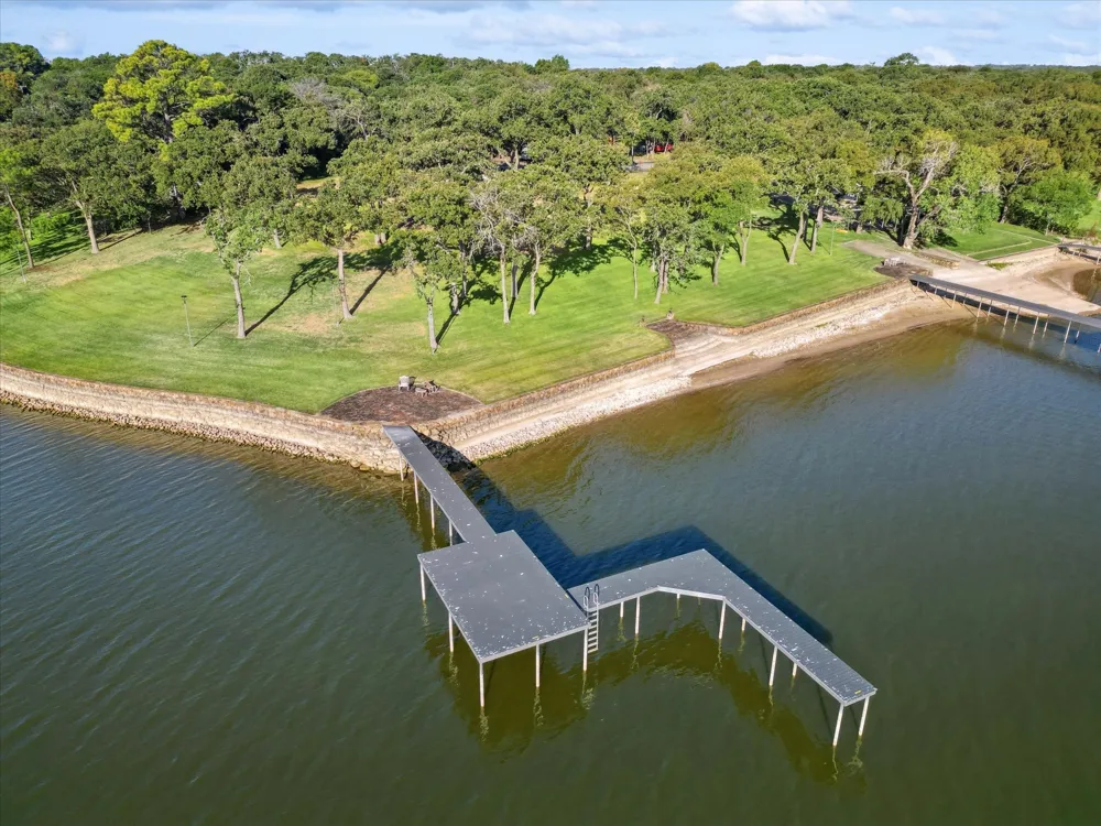 12420 Lake Forest Drive Azle, TX 76020