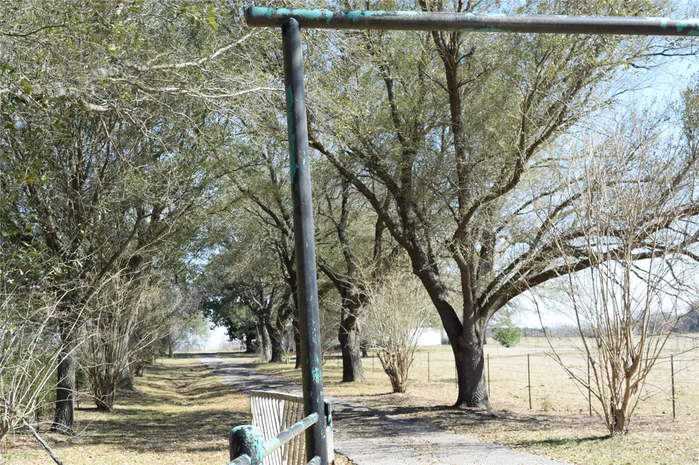 741 County Road 1222 Grand Saline, TX 75140
