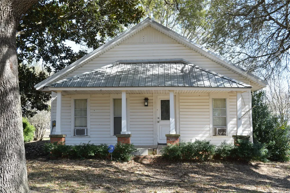 741 County Road 1222 Grand Saline, TX 75140
