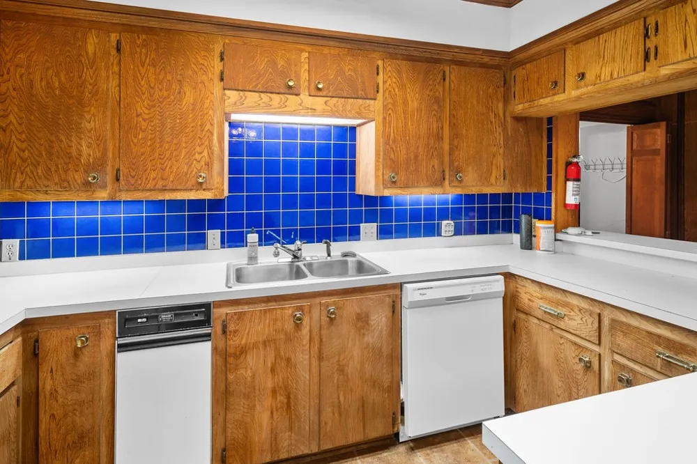 741 County Road 1222 Grand Saline, TX 75140