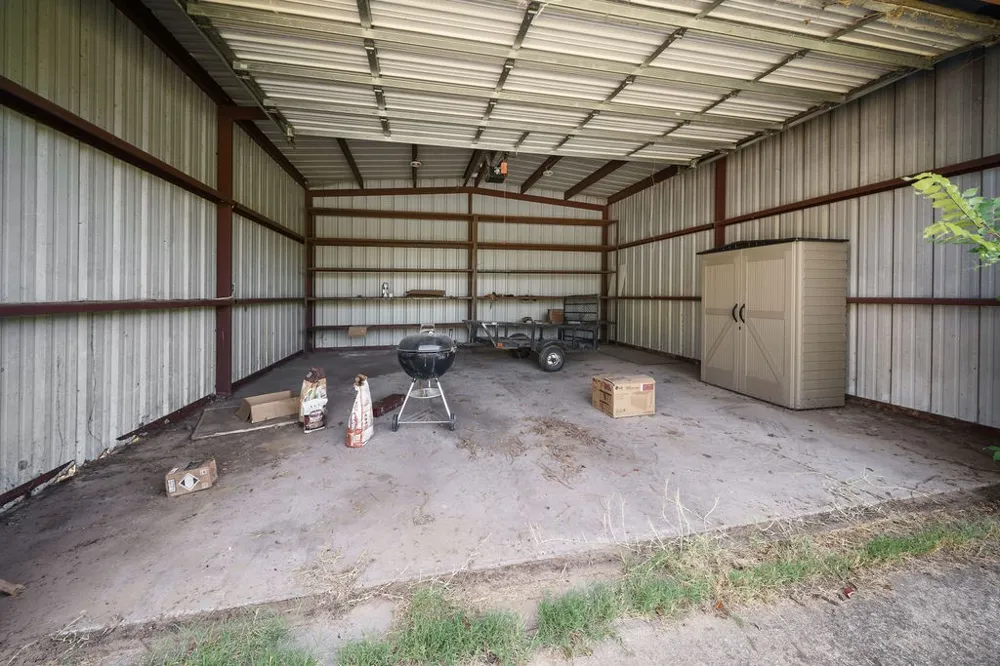 741 County Road 1222 Grand Saline, TX 75140