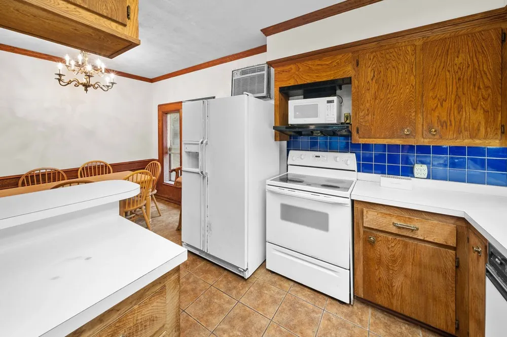 741 County Road 1222 Grand Saline, TX 75140