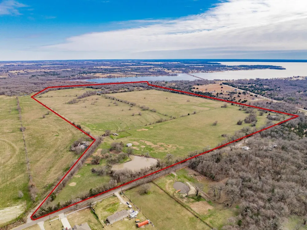 352 Rs County Road 1605 Point, TX 75472